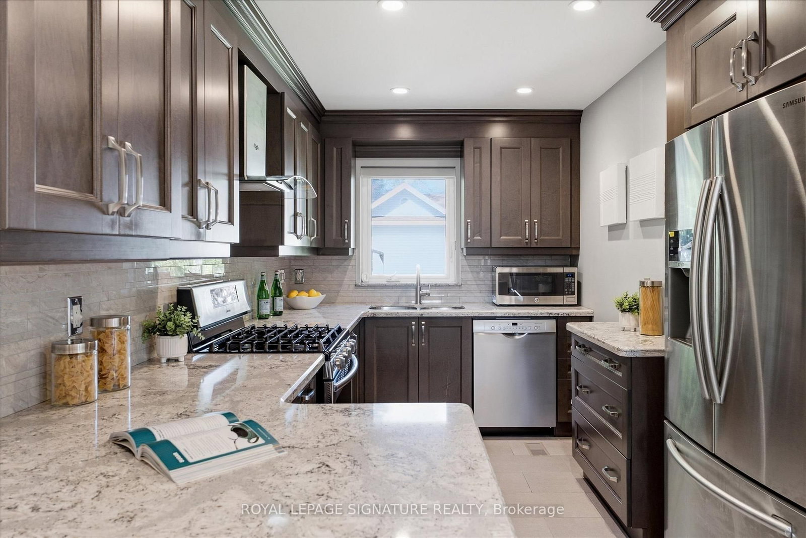 56 Bellamy Road S • Toronto, ON photo 6