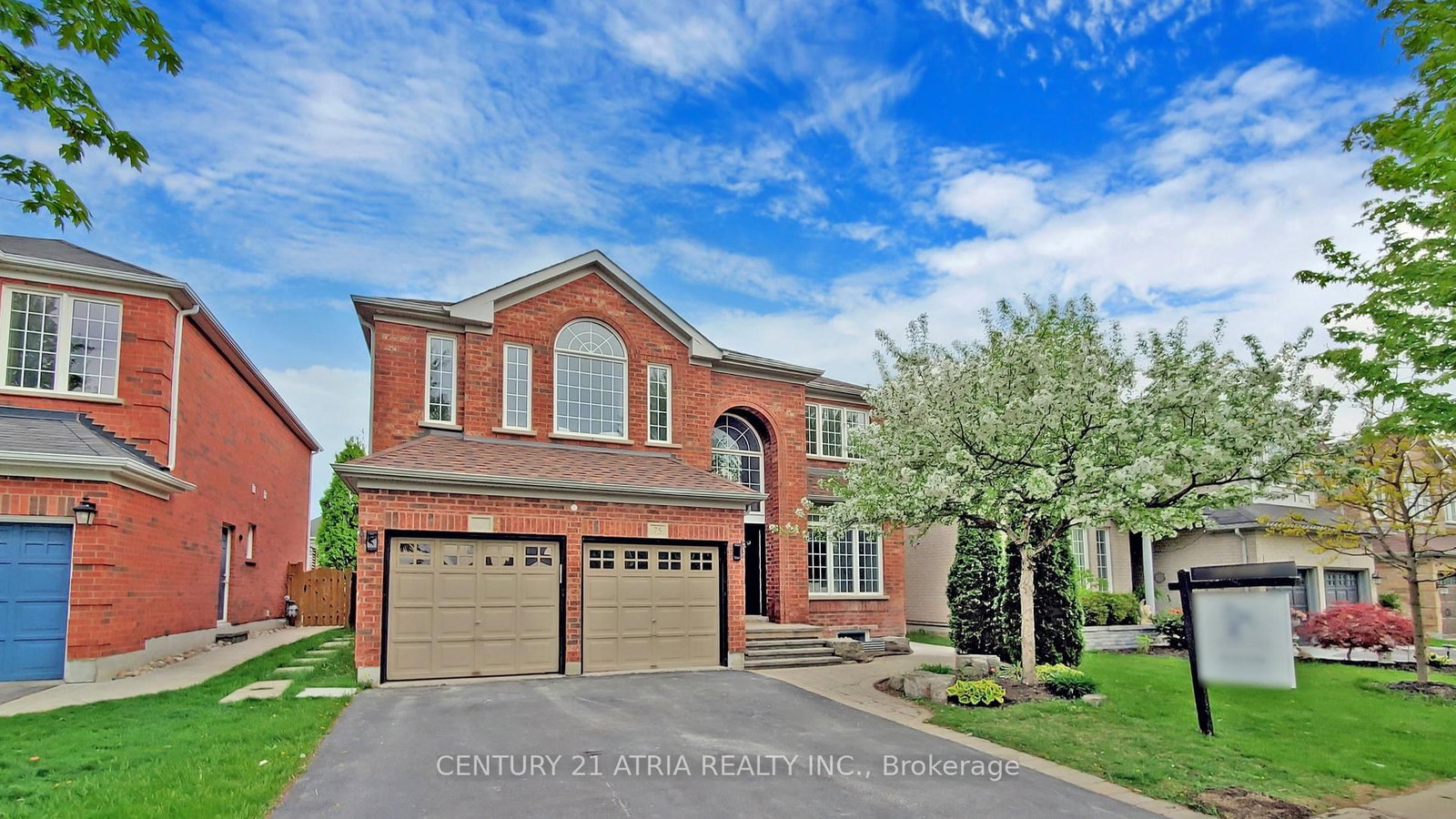 75 Medland Avenue • Whitby, ON photo 1