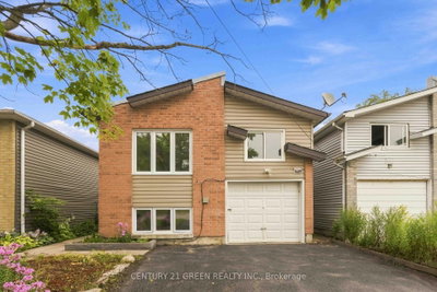 1469 Birchcliffe Court • Oshawa, ON photo 2
