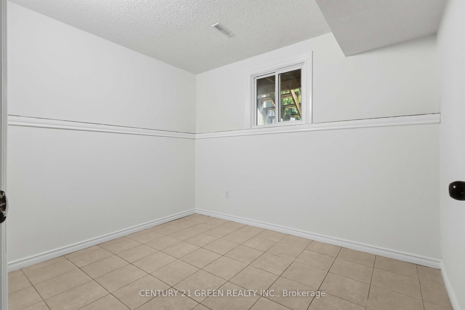 1469 Birchcliffe Court • Oshawa, ON photo 31