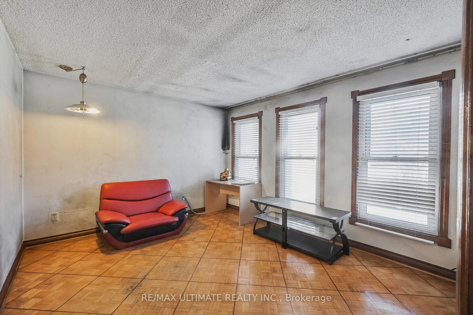 1010 Ritson Road N • Oshawa, ON photo 11