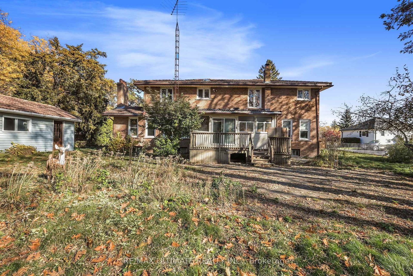 1010 Ritson Road N • Oshawa, ON photo 3