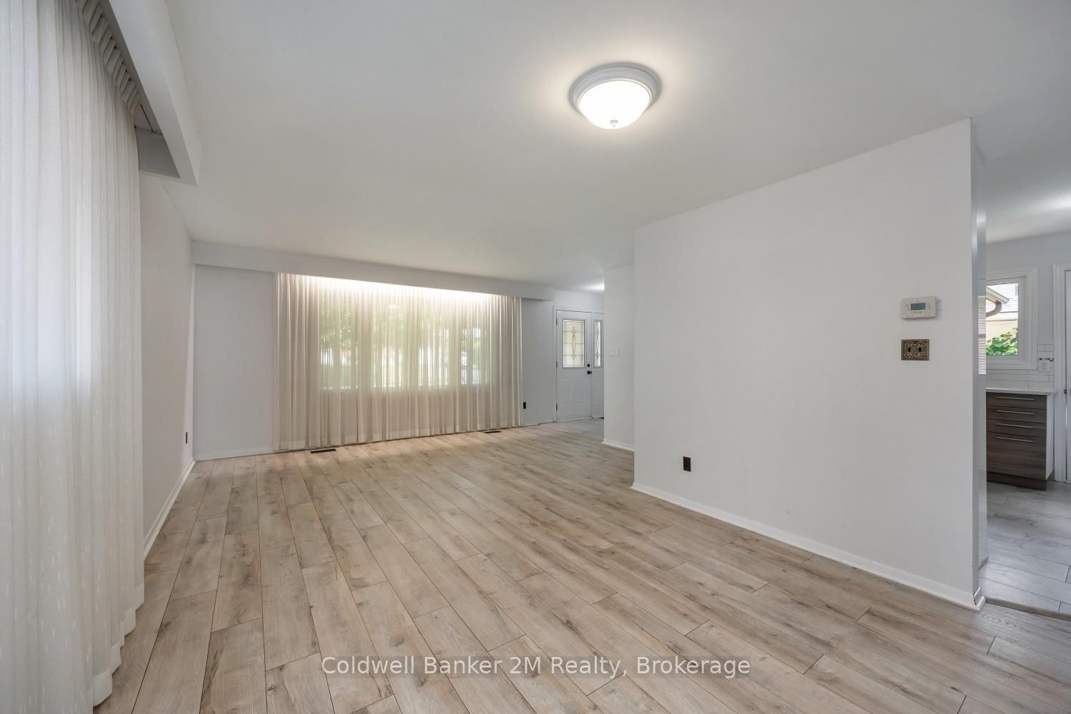 314 Inverness Drive • Oshawa, ON photo 9
