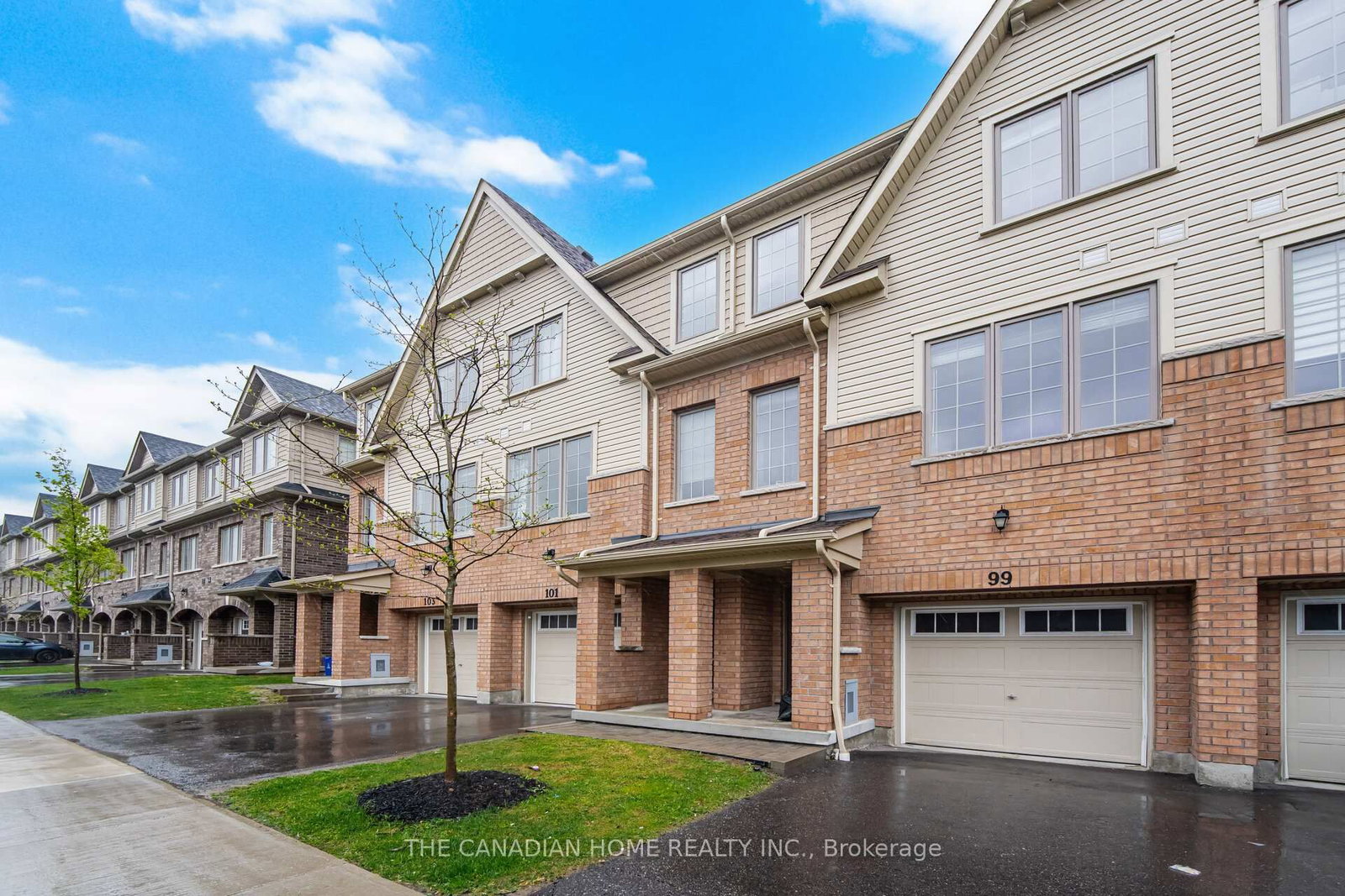 99 Danzatore Path • Oshawa, ON photo 3
