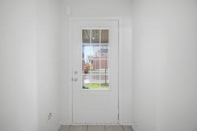 99 Danzatore Path • Oshawa, ON photo 4