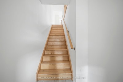 99 Danzatore Path • Oshawa, ON photo 5