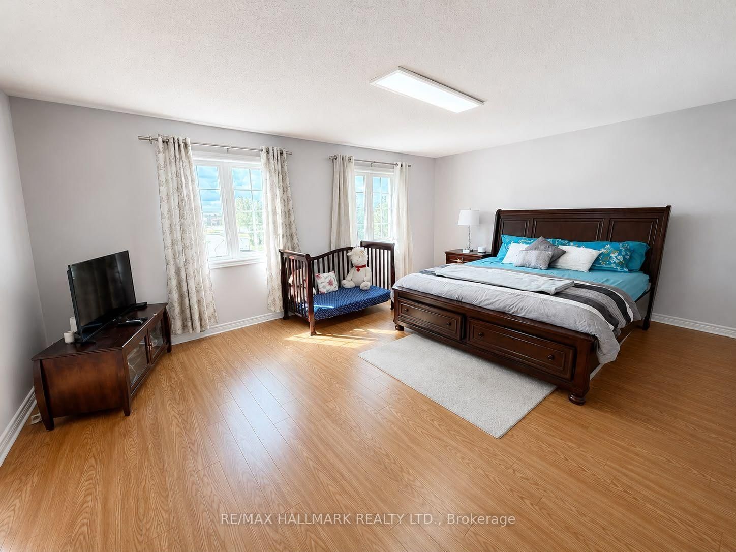 57 Treen Crescent • Whitby, ON photo 11