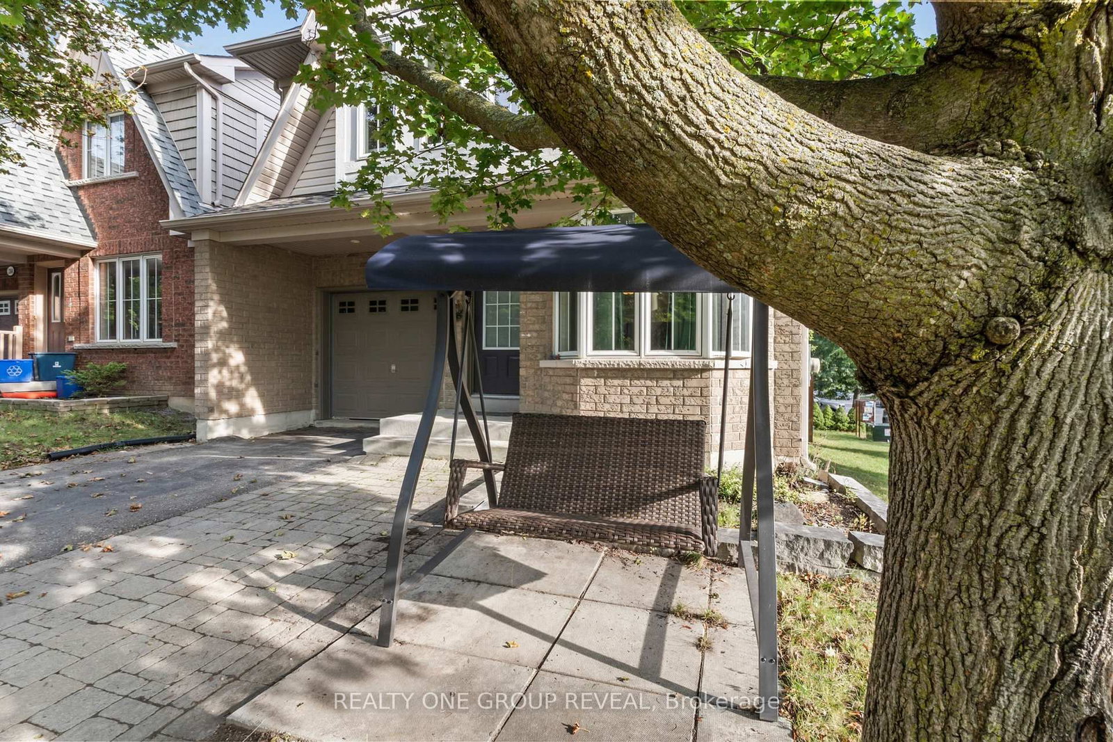 2364 Winlord Place • Oshawa, ON photo 3