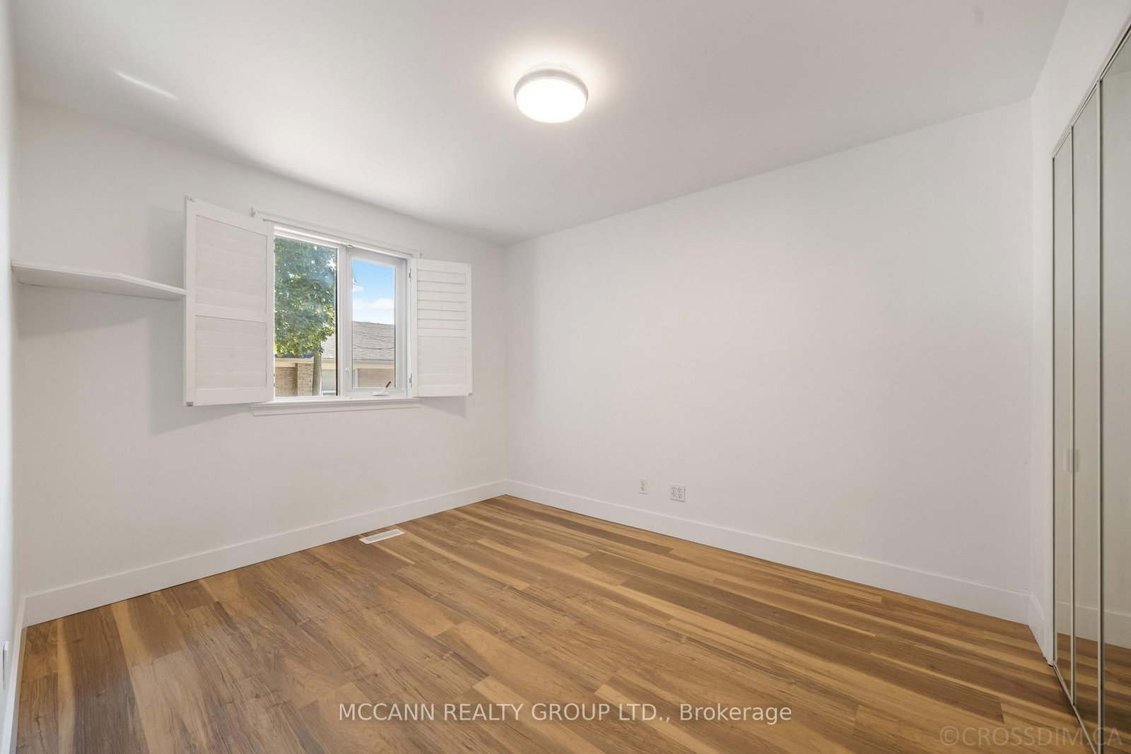 17 Barlow Road E • Toronto, ON photo 13