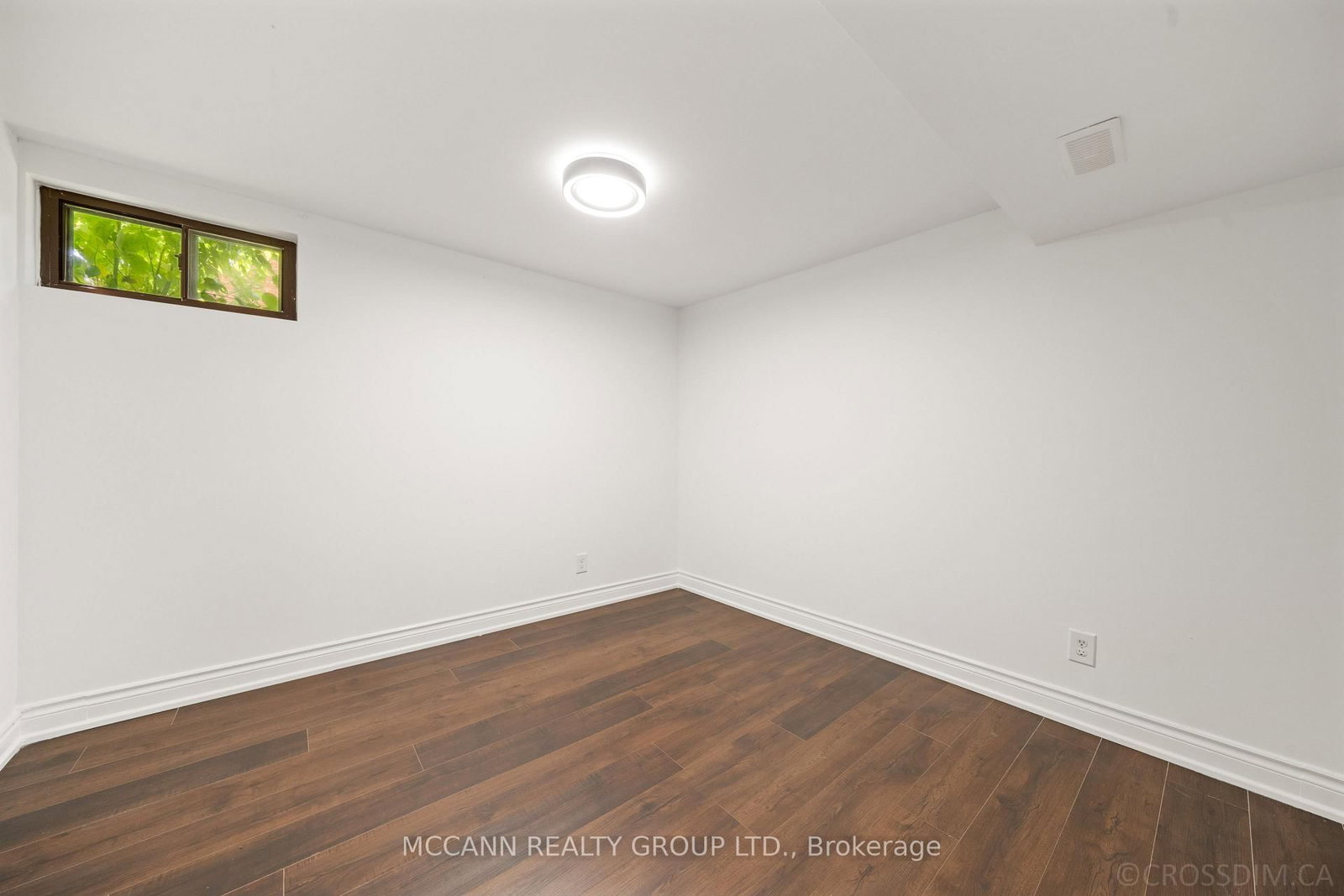 17 Barlow Road E • Toronto, ON photo 28