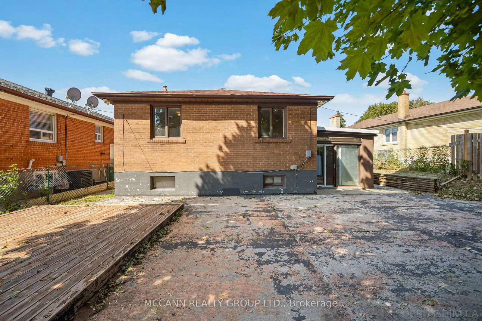 17 Barlow Road E • Toronto, ON photo 34