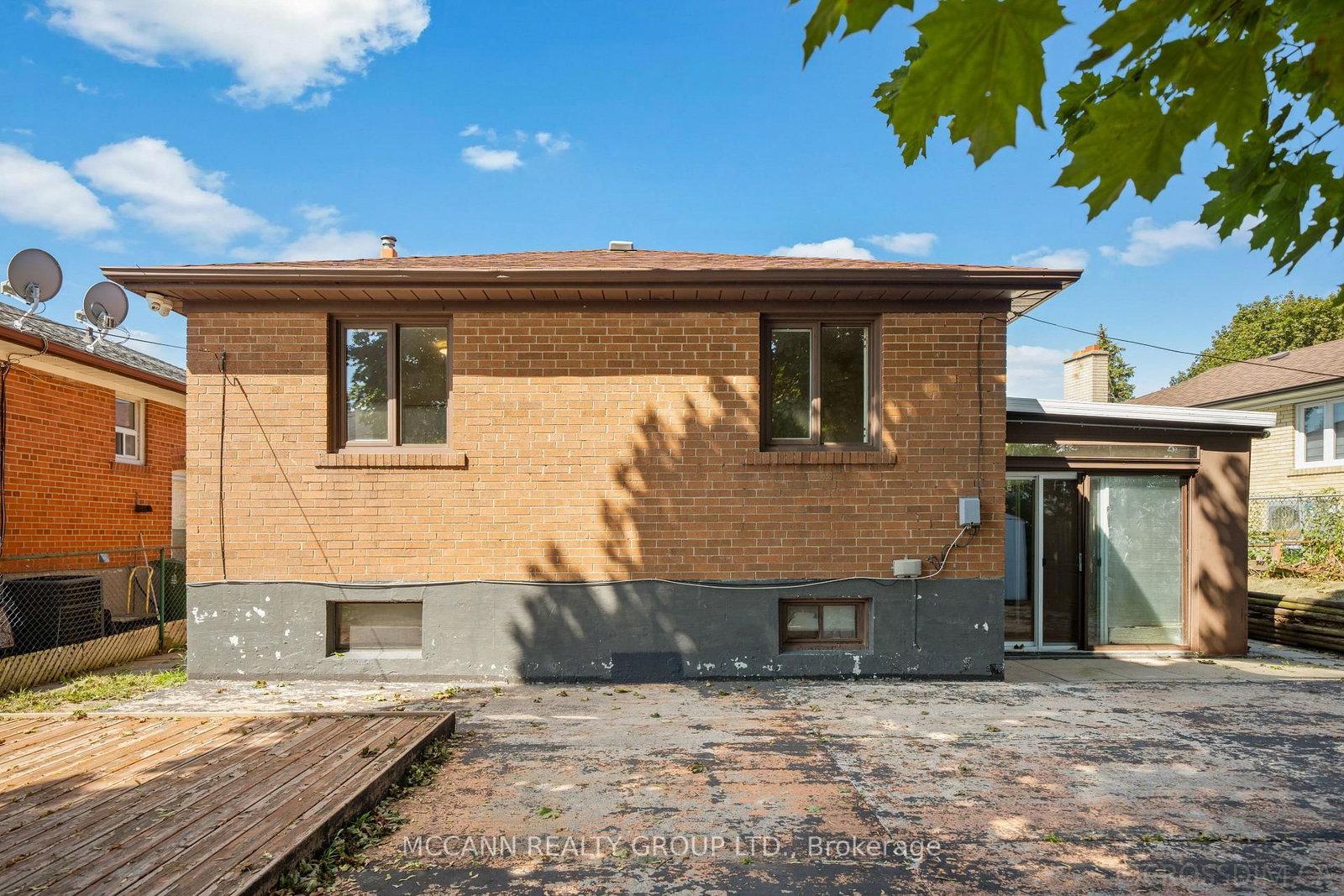 17 Barlow Road E • Toronto, ON photo 35