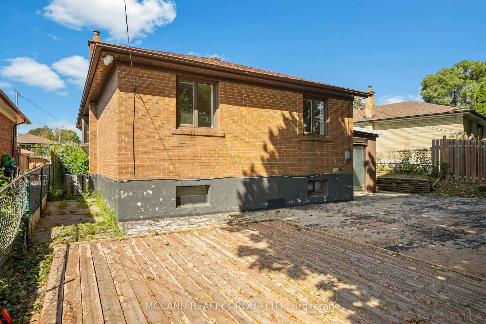 17 Barlow Road E • Toronto, ON photo 36