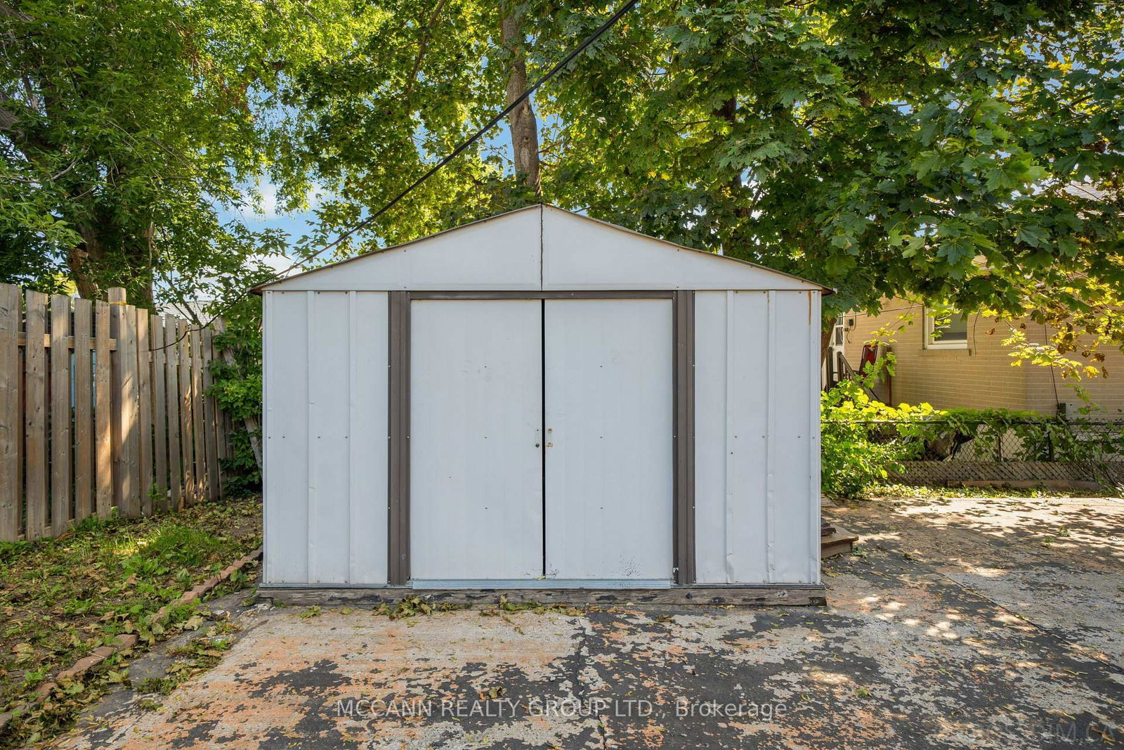17 Barlow Road E • Toronto, ON photo 39