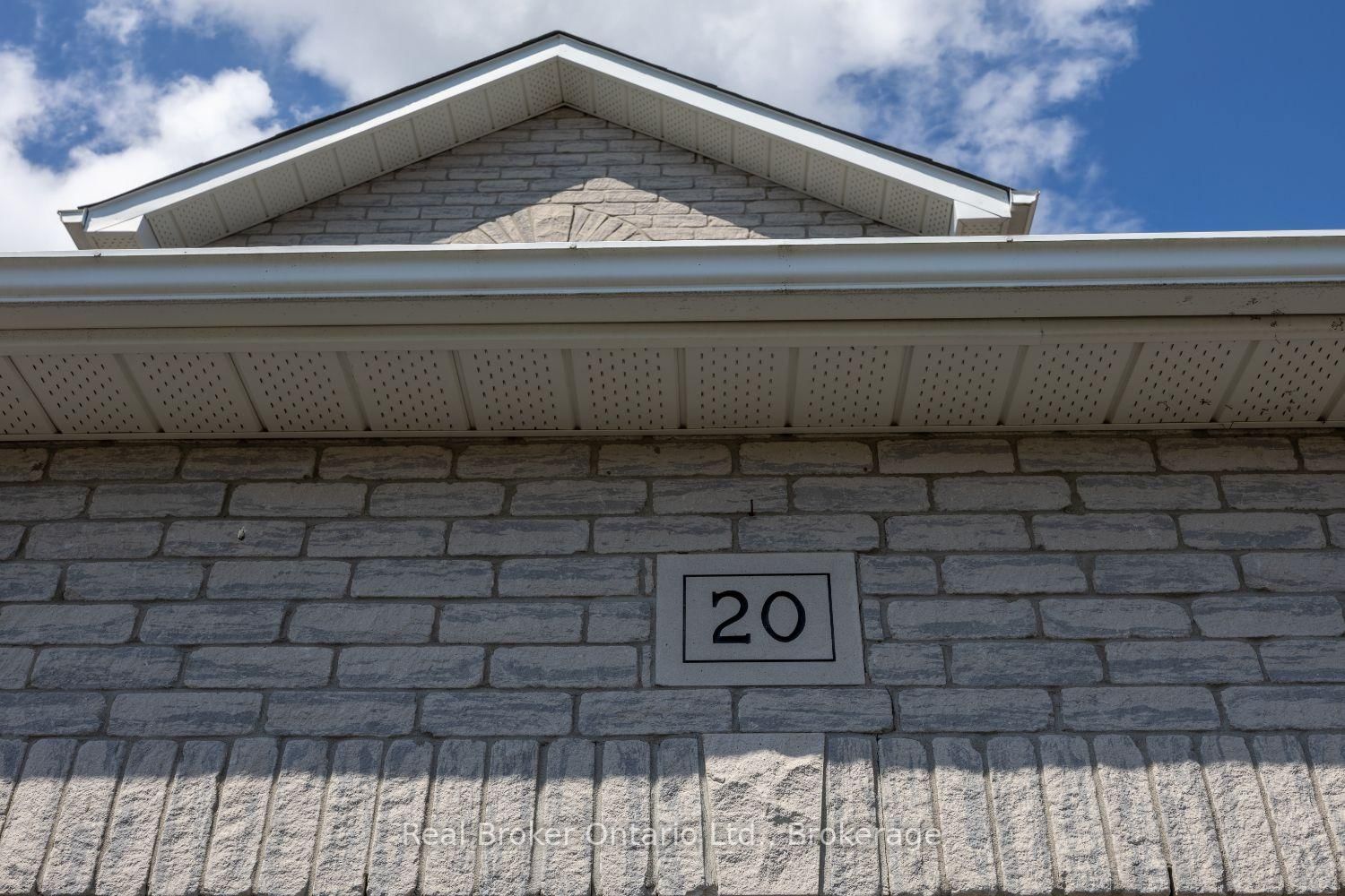 20 Wilkins Crescent • Clarington, ON photo 5