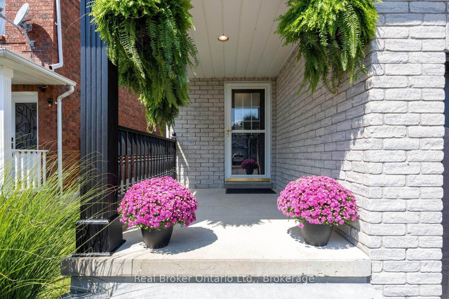 20 Wilkins Crescent • Clarington, ON photo 6