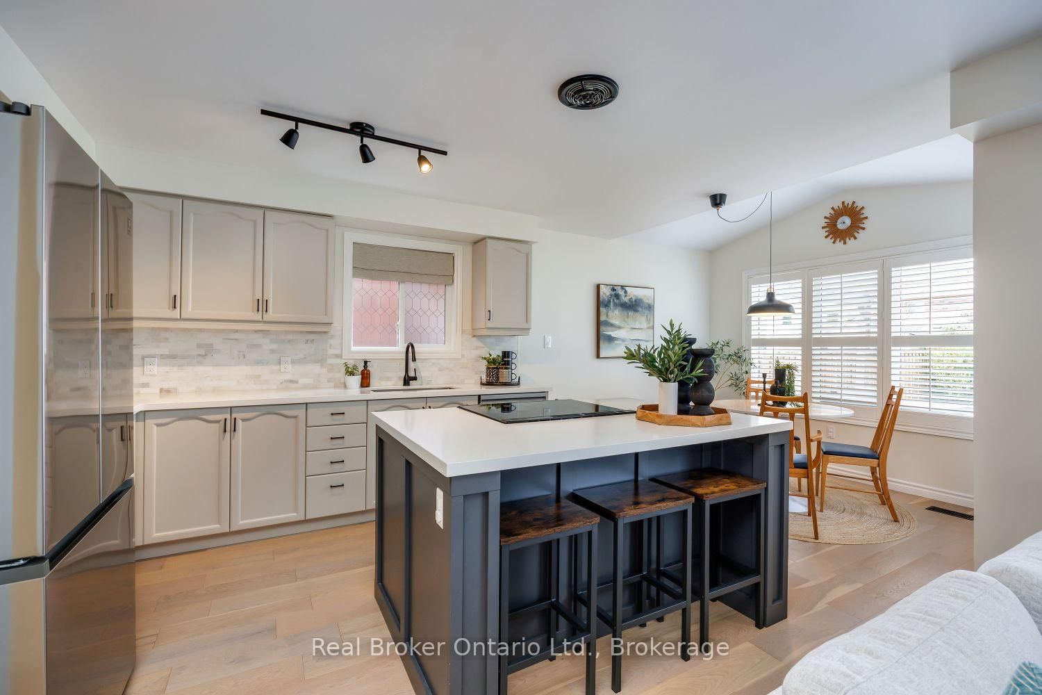 20 Wilkins Crescent • Clarington, ON photo 8