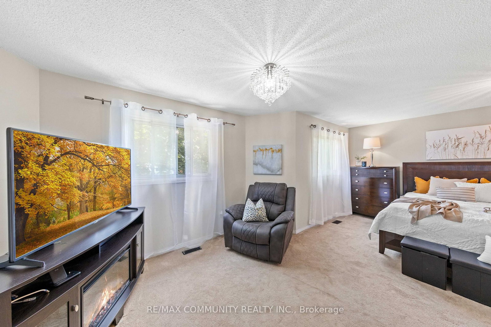 5 Plowman Drive • Ajax, ON photo 18