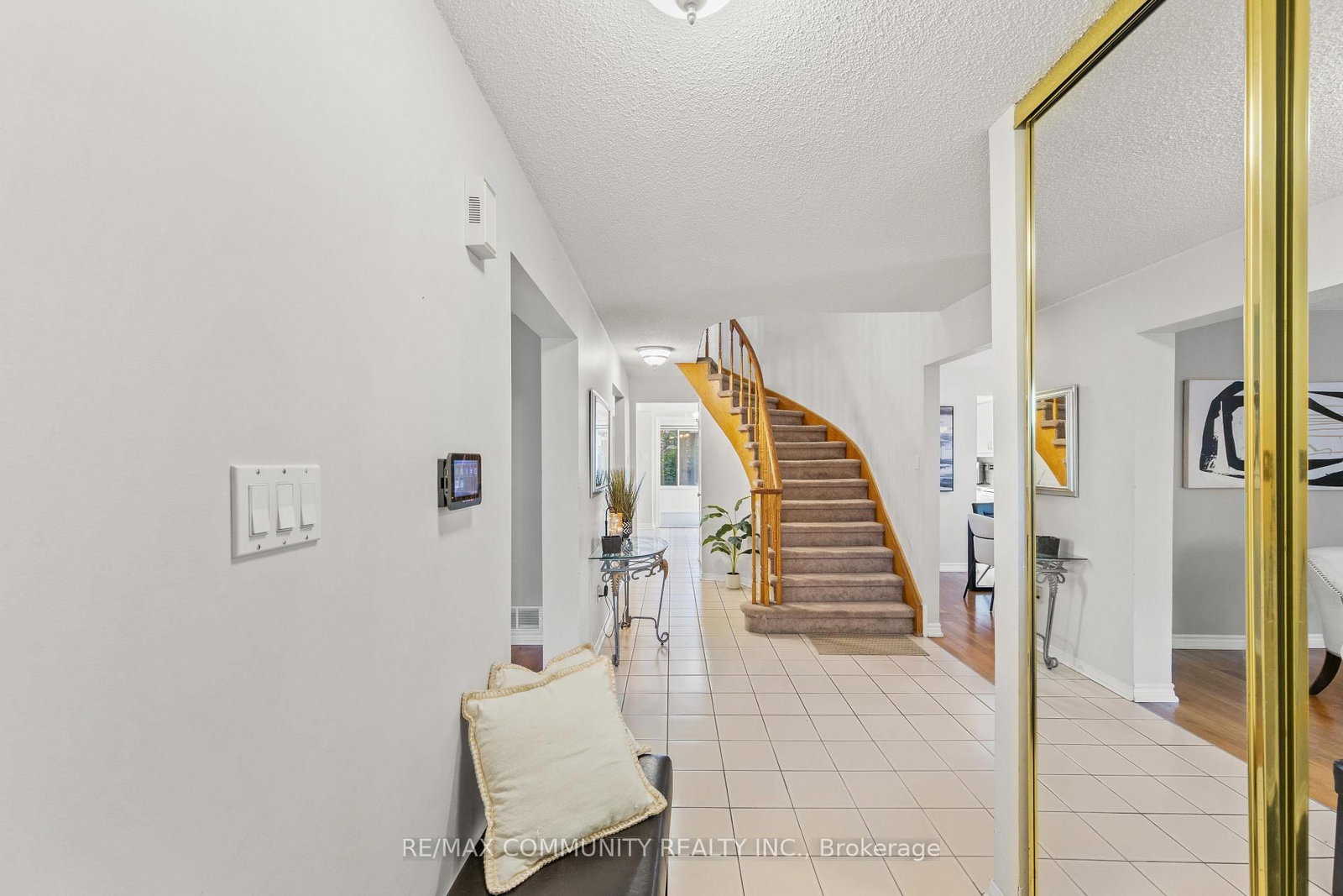 5 Plowman Drive • Ajax, ON photo 2