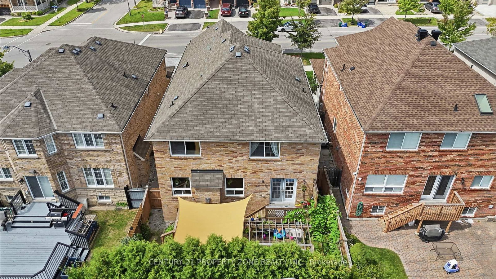 239 Williamson Drive W • Ajax, ON photo 5