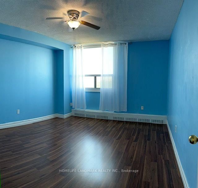 15 Torrance Road • #1811 • Toronto, ON photo 38