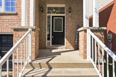 40 Kilgannon Avenue • Clarington, ON photo 2