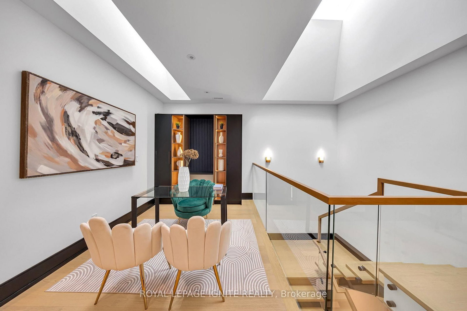 15 Deblyn Drive E • Toronto, ON photo 19
