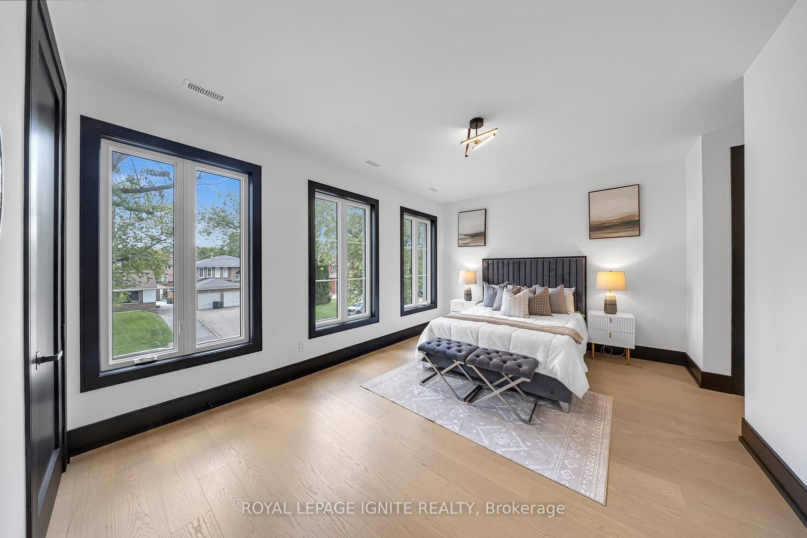 15 Deblyn Drive E • Toronto, ON photo 20