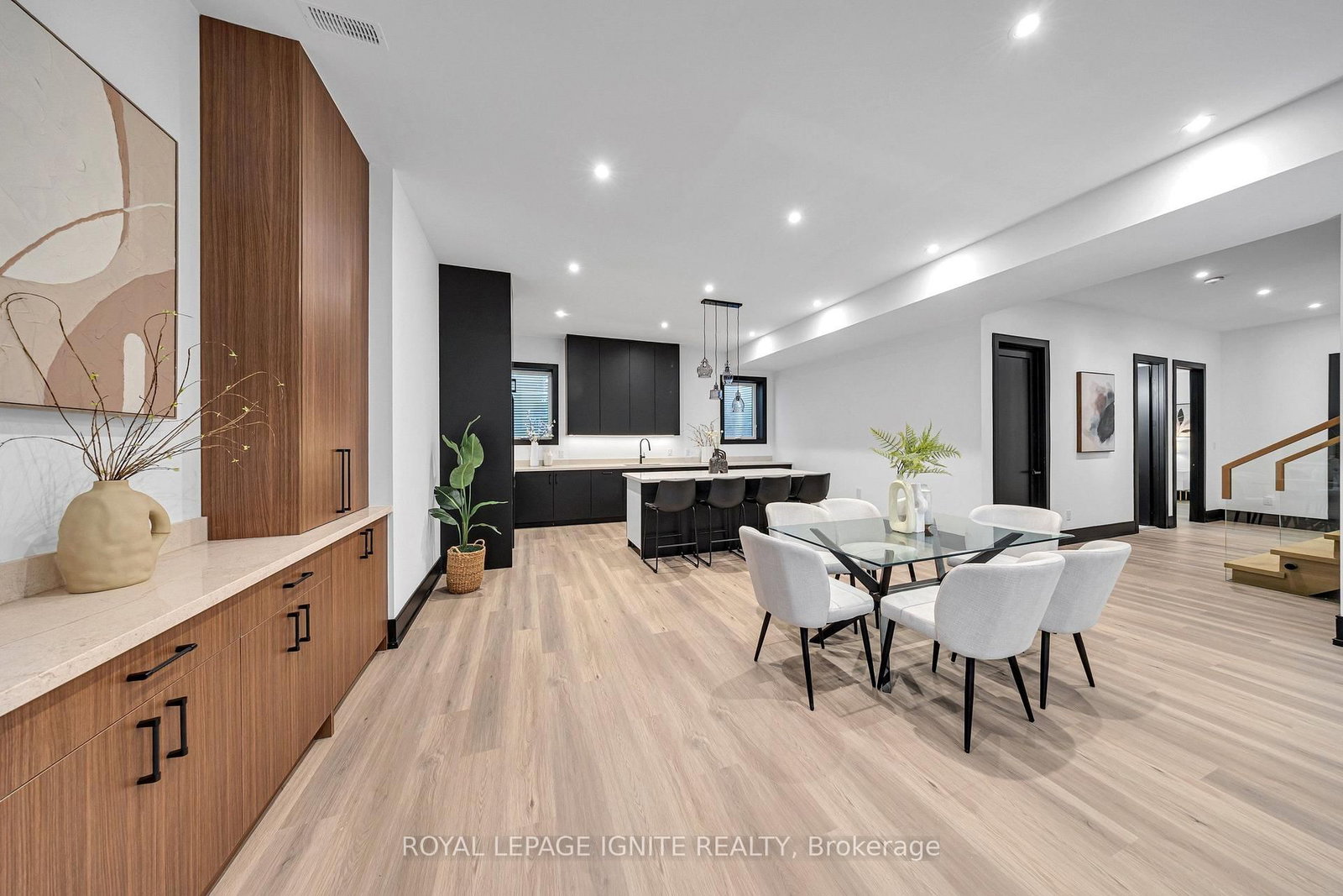 15 Deblyn Drive E • Toronto, ON photo 34