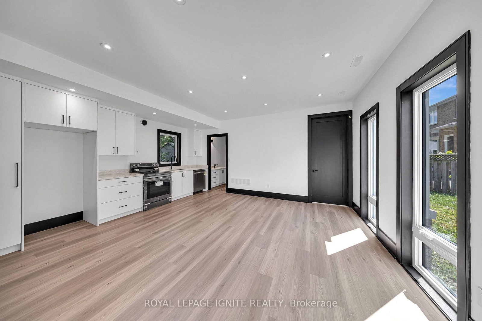 15 Deblyn Drive E • Toronto, ON photo 47