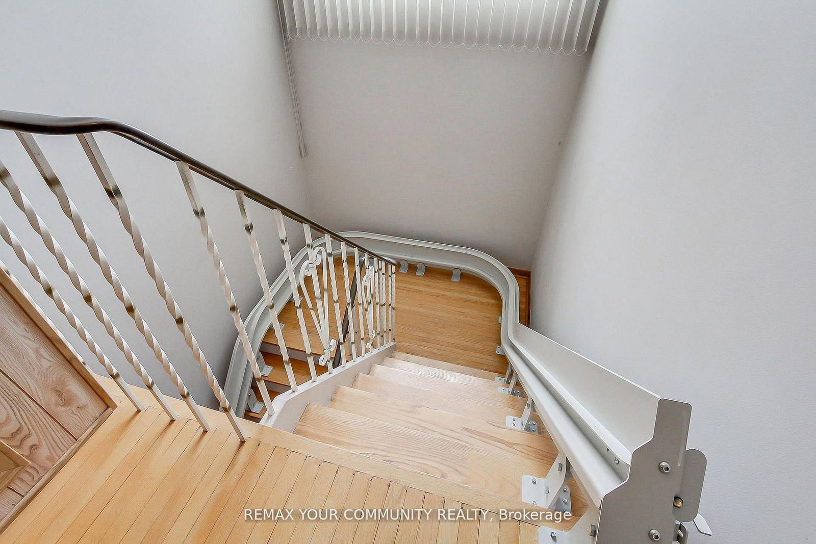 41A North Edgely Avenue • Toronto, ON photo 14