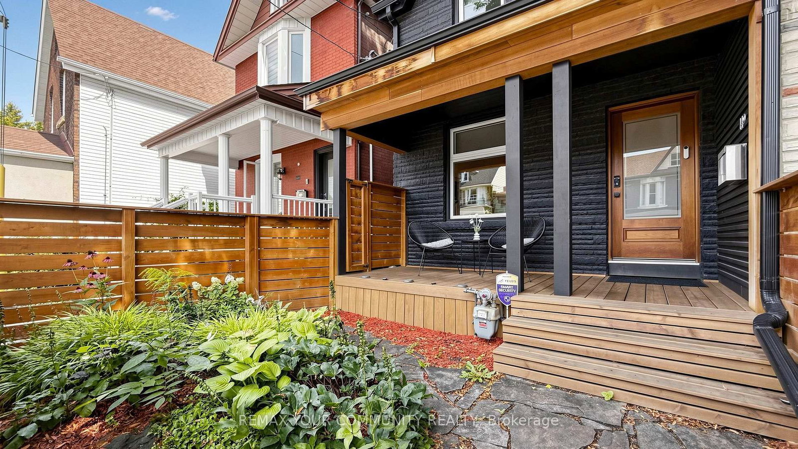 149 Jones Avenue N • Toronto, ON photo 2