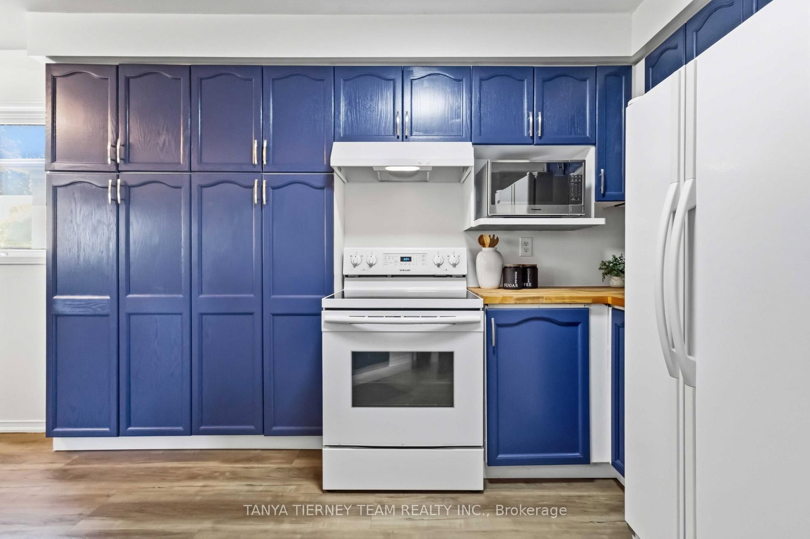 36 Zachary Place • Whitby, ON photo 14