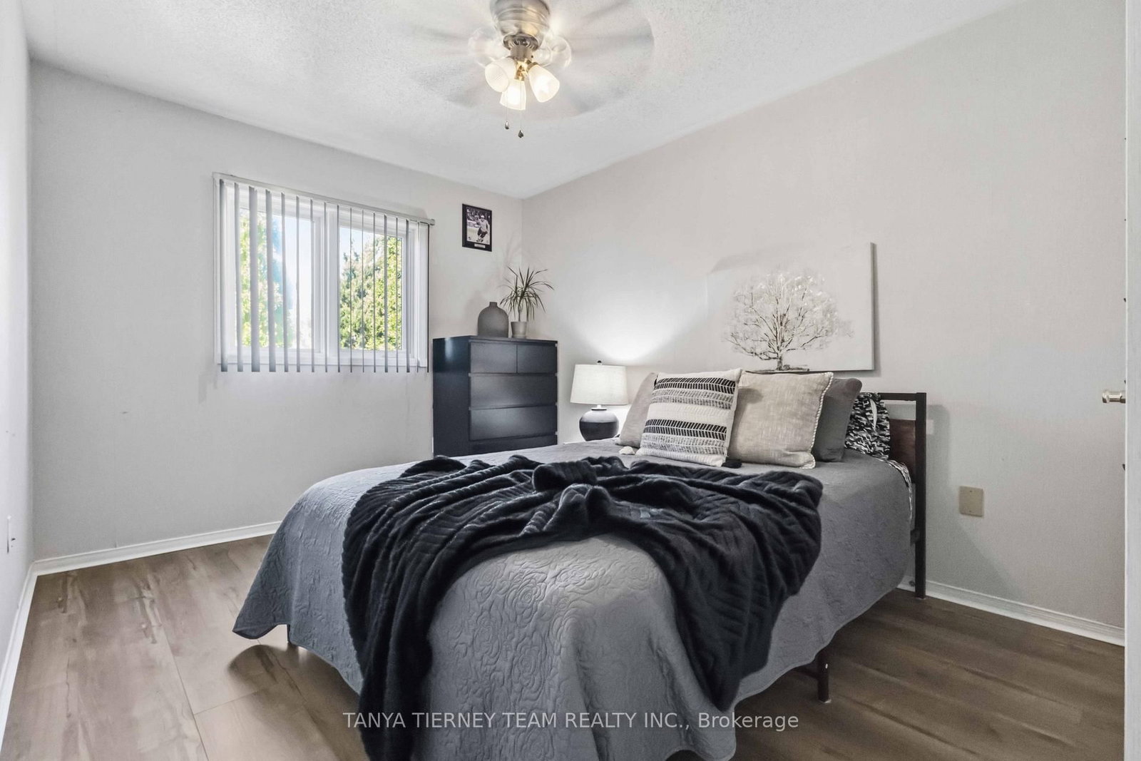 36 Zachary Place • Whitby, ON photo 38