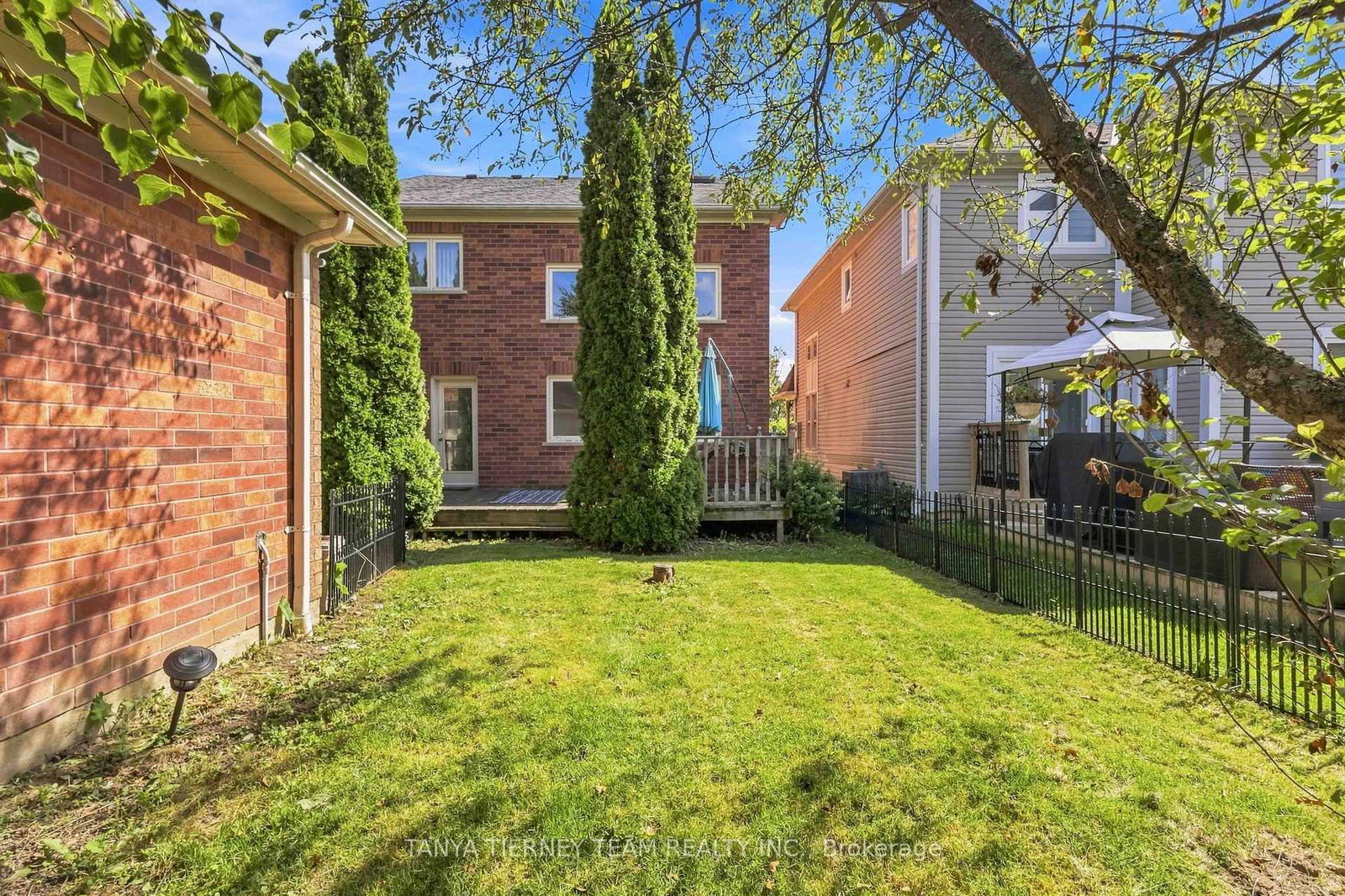 36 Zachary Place • Whitby, ON photo 46