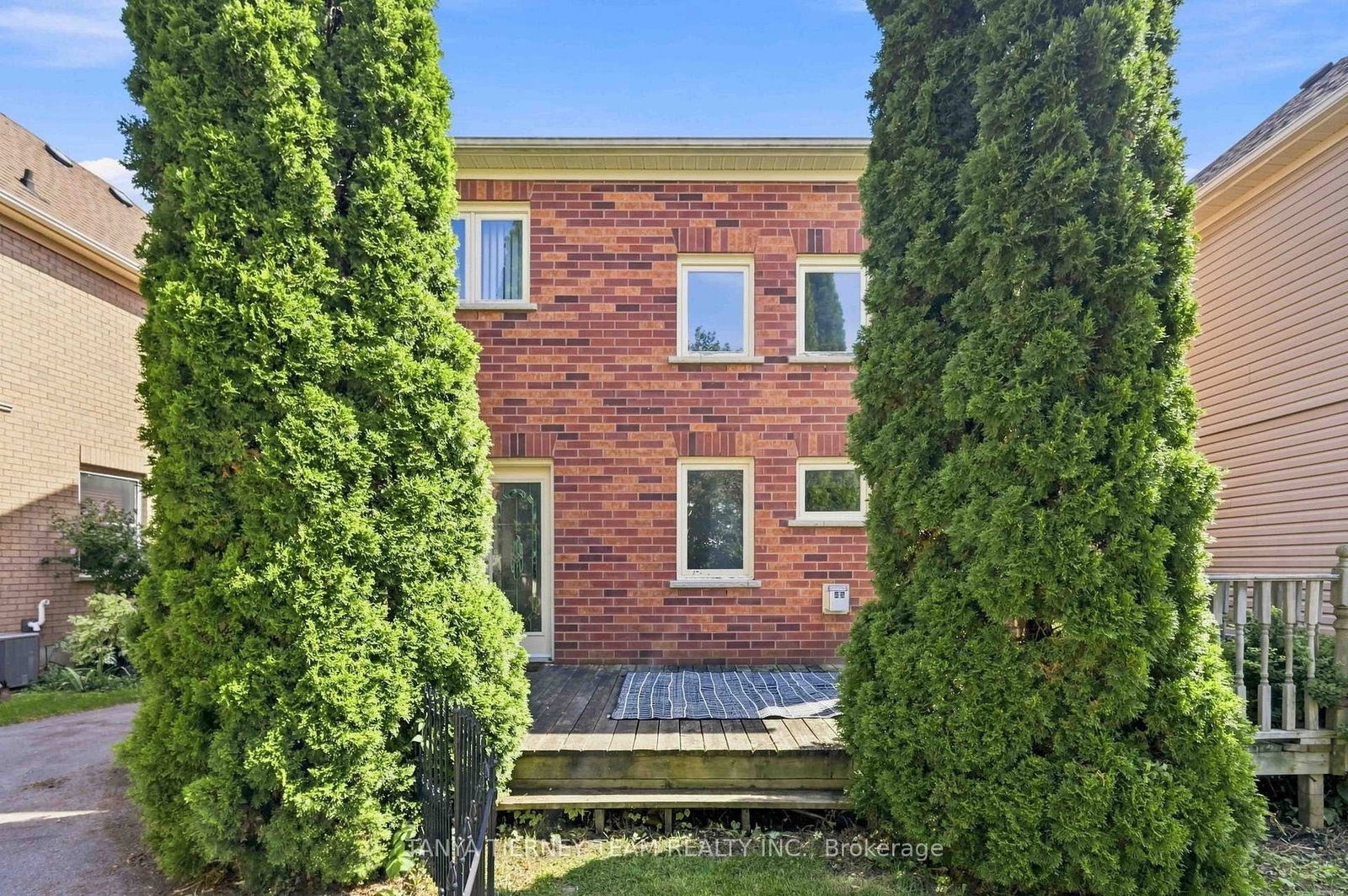 36 Zachary Place • Whitby, ON photo 47