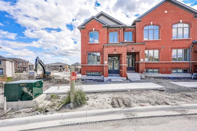 1267 Winding Woods Trail • Pickering, ON photo 2