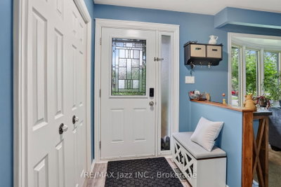 330 Waverly Street N • Oshawa, ON photo 4