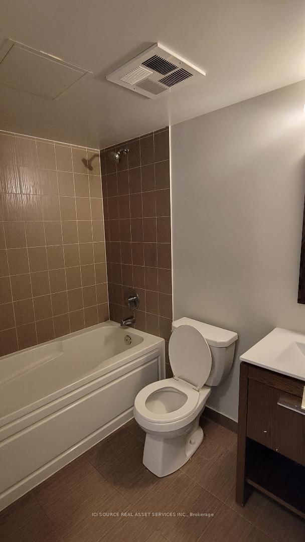 30 Meadowglen Place • #2504 • Toronto, ON photo 9