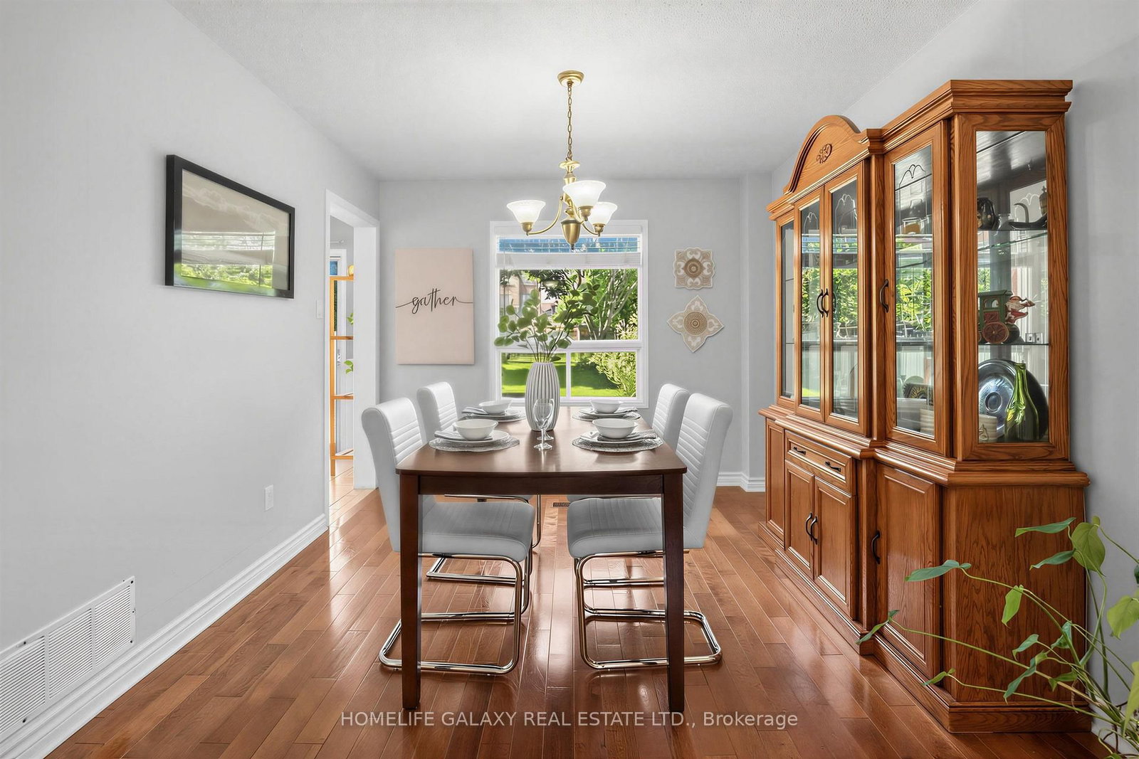 6 Bluebell Crescent • Whitby, ON photo 10