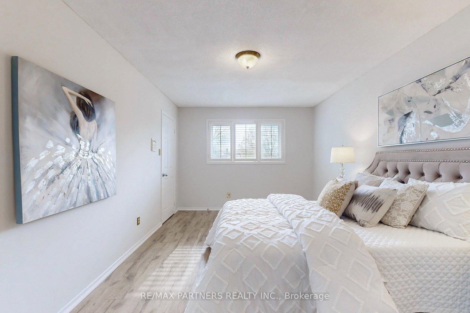 15 Ribblesdale Drive • Whitby, ON photo 17
