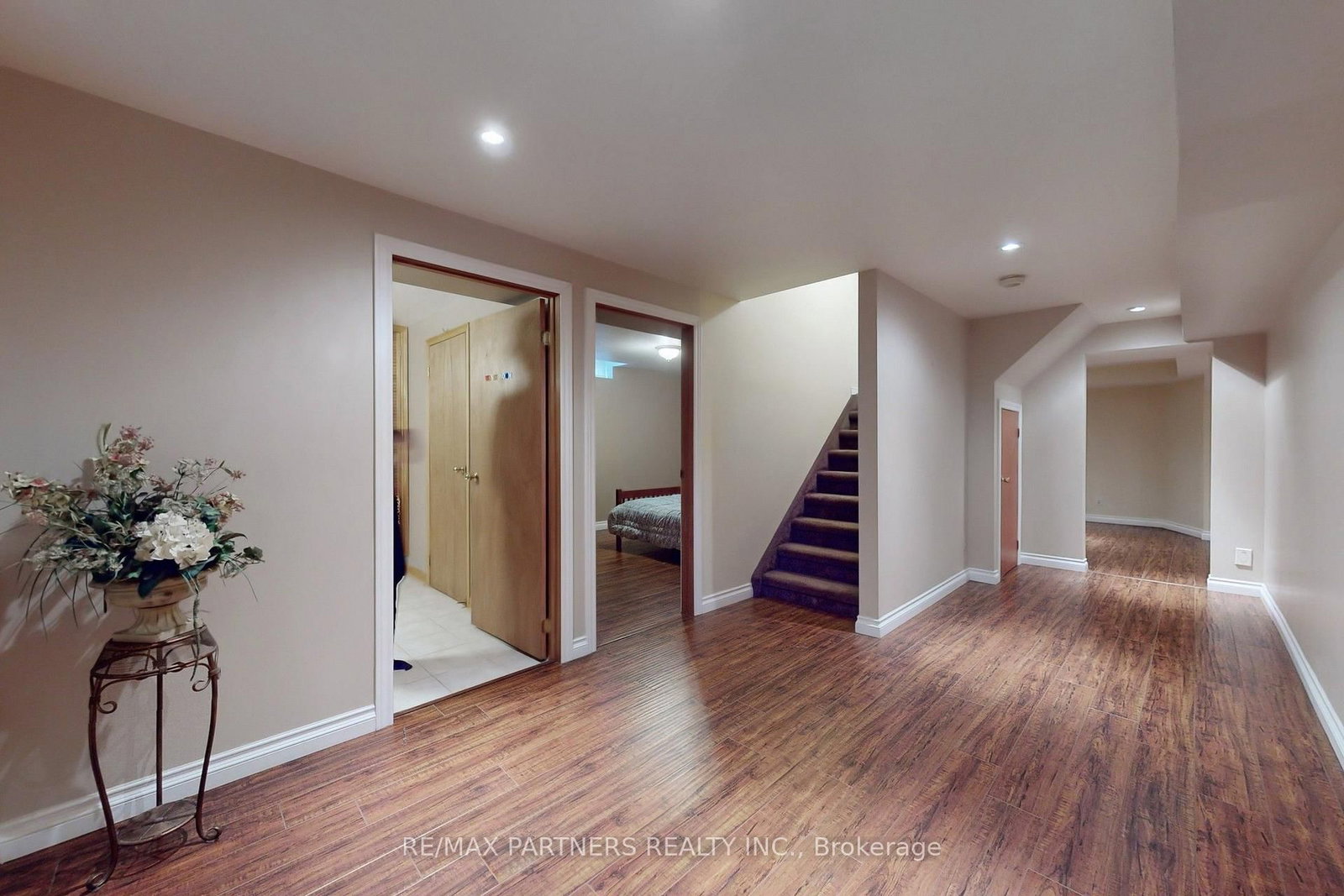 15 Ribblesdale Drive • Whitby, ON photo 27