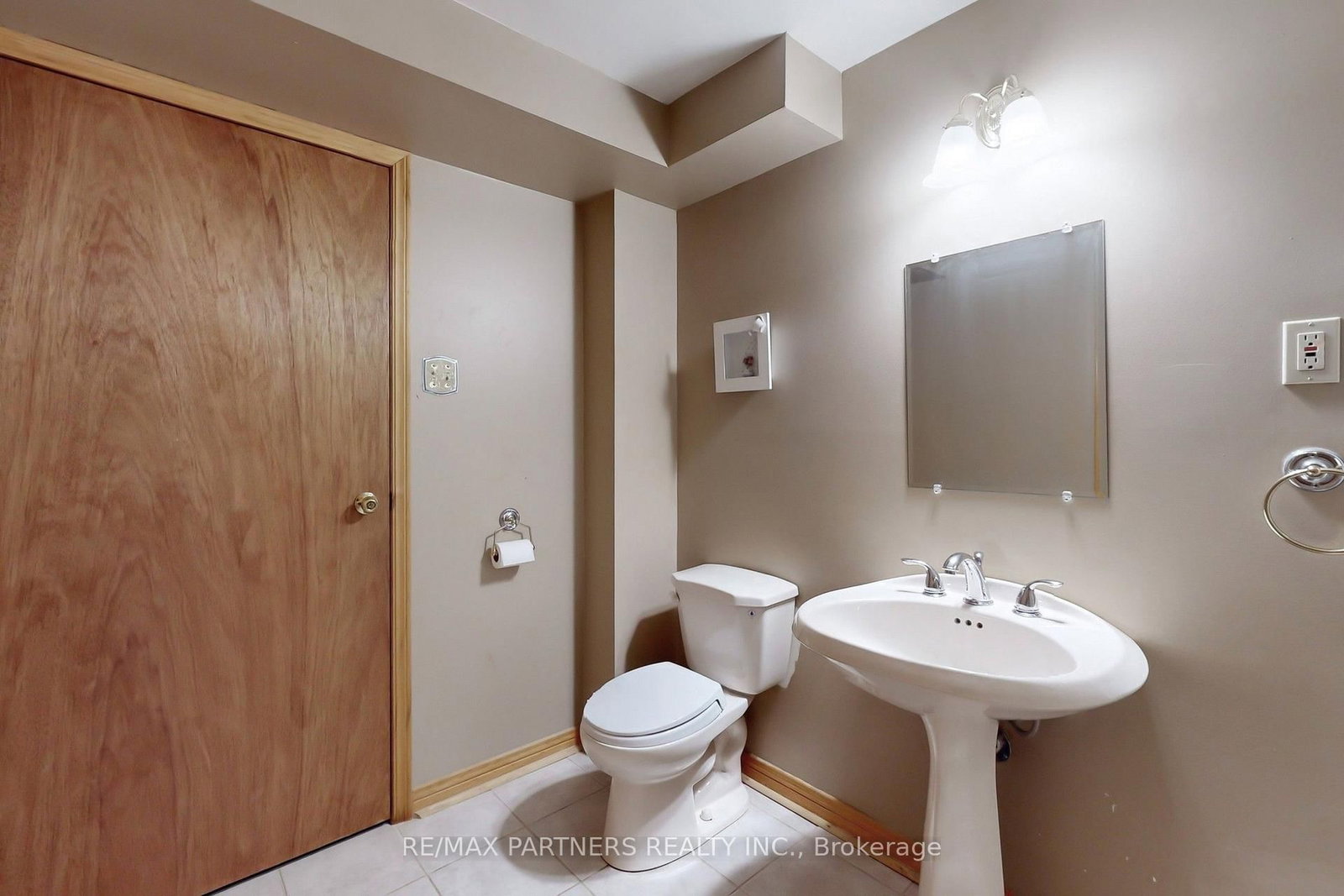 15 Ribblesdale Drive • Whitby, ON photo 36