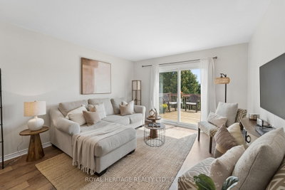 28 Glanville Crescent • Clarington, ON photo 4