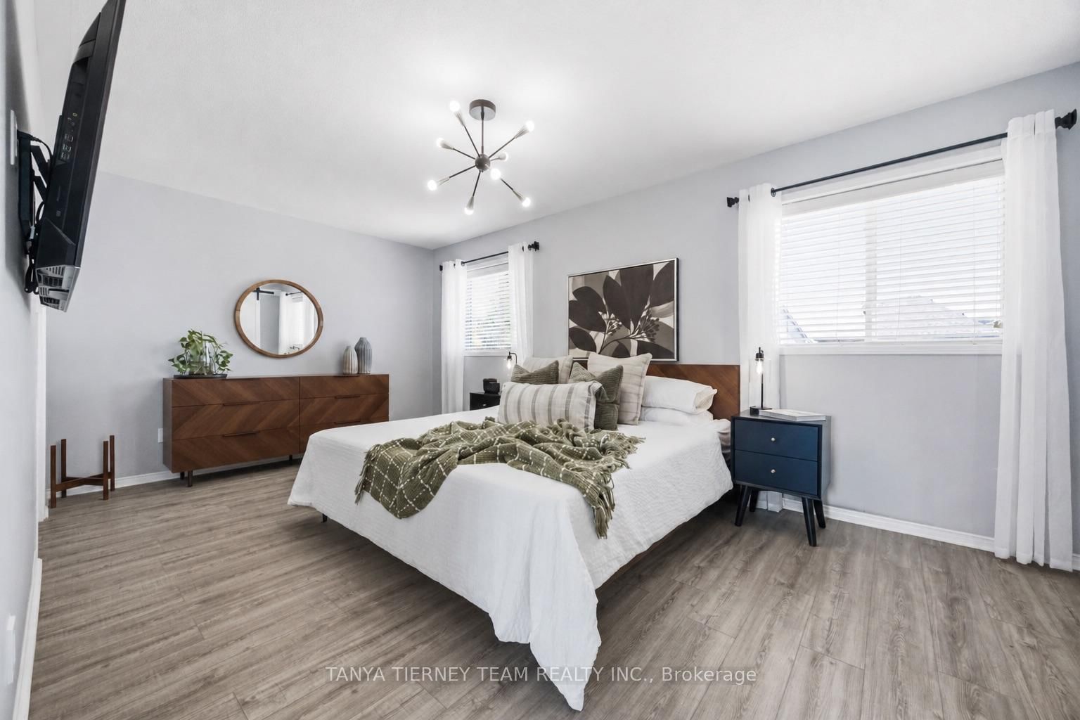 76 Vipond Road • Whitby, ON photo 22