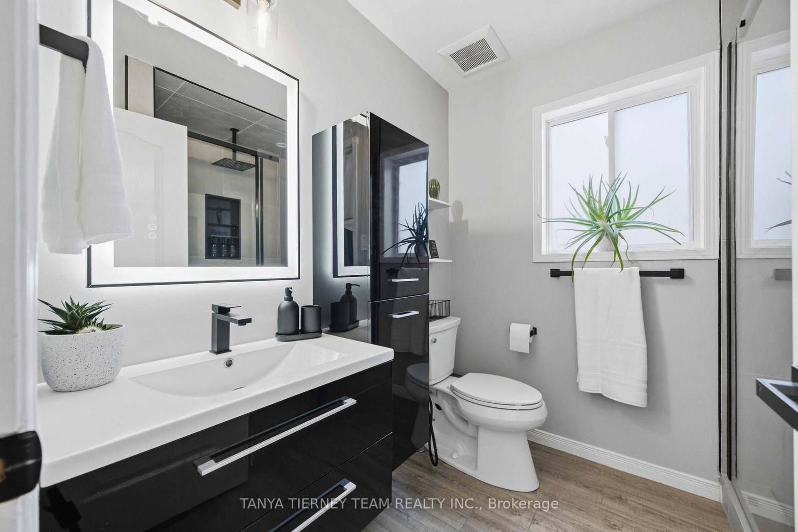 76 Vipond Road • Whitby, ON photo 32