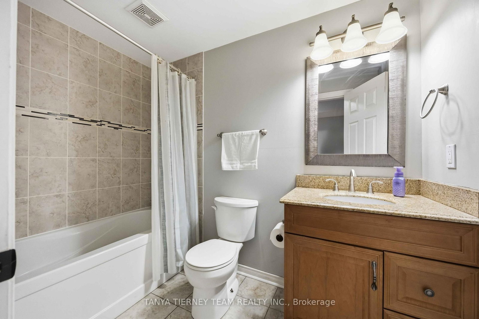 76 Vipond Road • Whitby, ON photo 38
