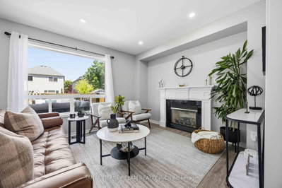 76 Vipond Road • Whitby, ON photo 7
