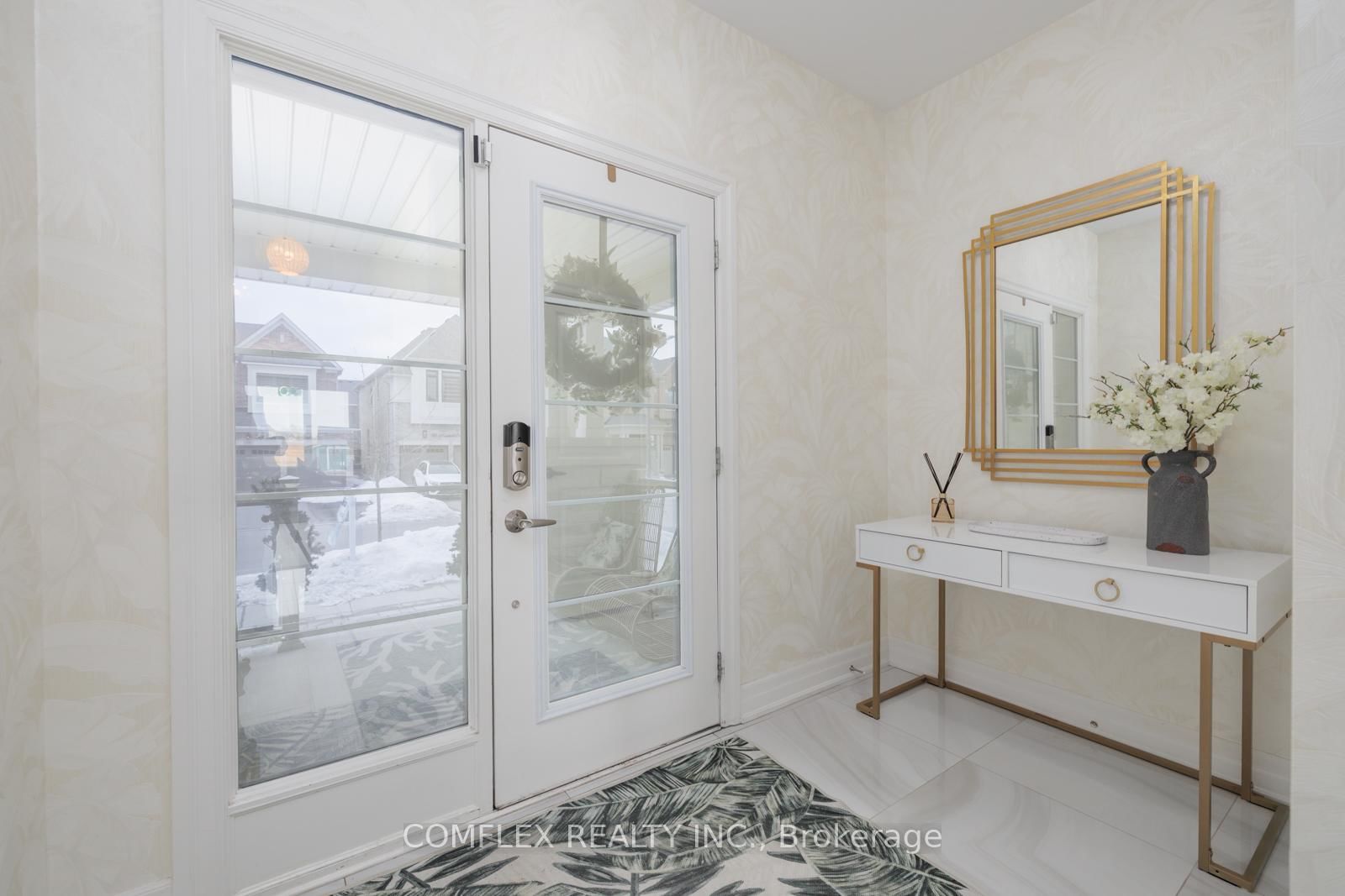 59 Maskell Crescent • Whitby, ON photo 3