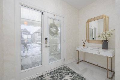 59 Maskell Crescent • Whitby, ON photo 3